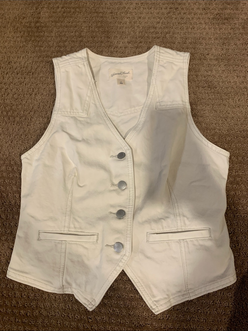 Universal Thread White Button-Front Sleeveless Vest
